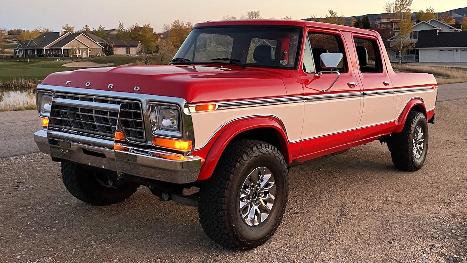 Κρύβοντας ένα F-150 Raptor σε ένα Ford Bronco των 70s (+vid)