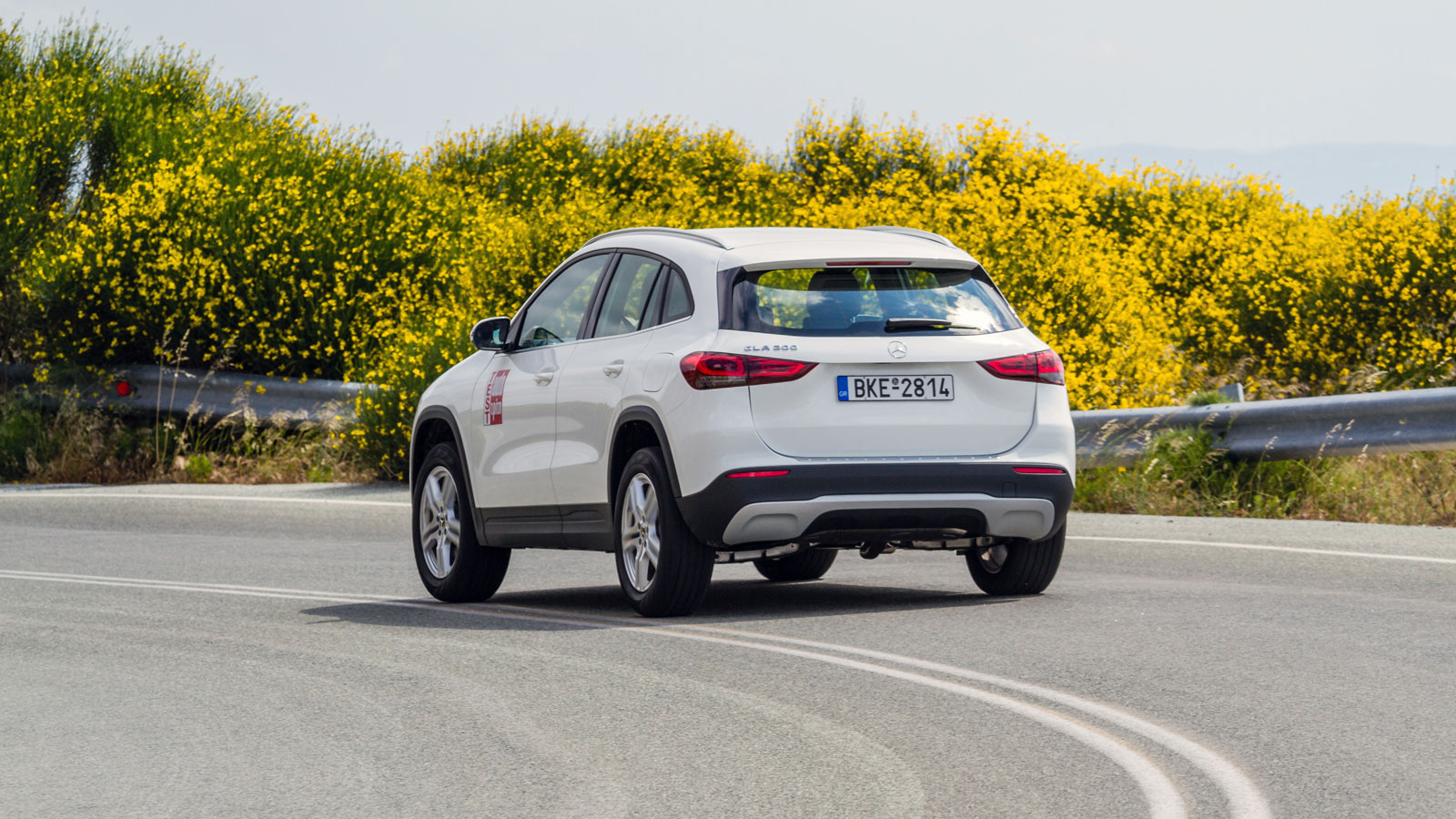 Mercedes GLA Vs Lexus UX