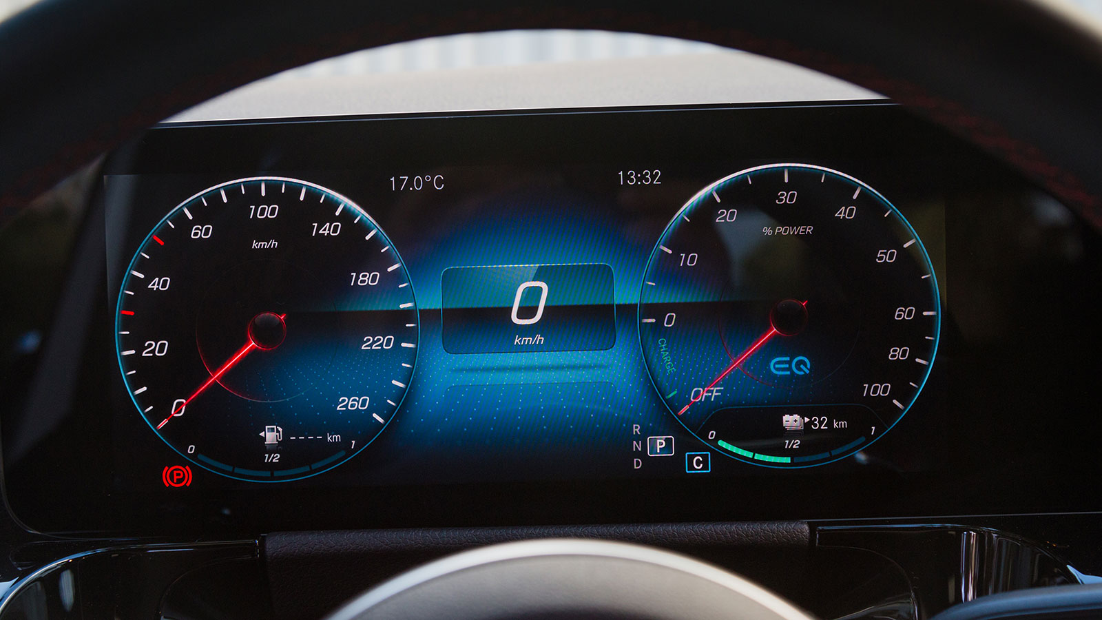 EQA Vs GLA 250e: Ηλεκτρική ή Plug-in Mercedes στα ίδια λεφτά;
