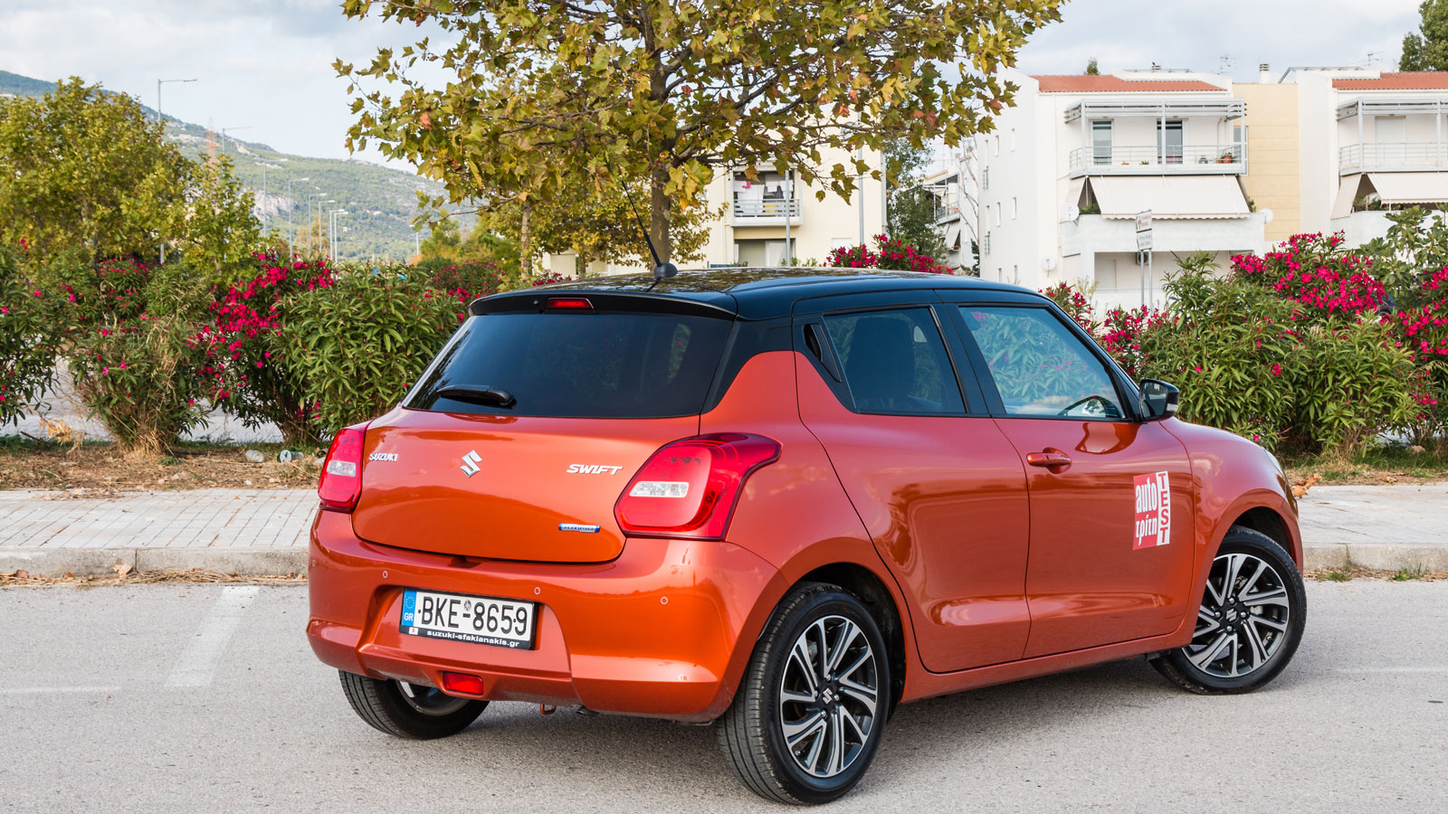 Mitsubishi Space Star Vs Suzuki Swift