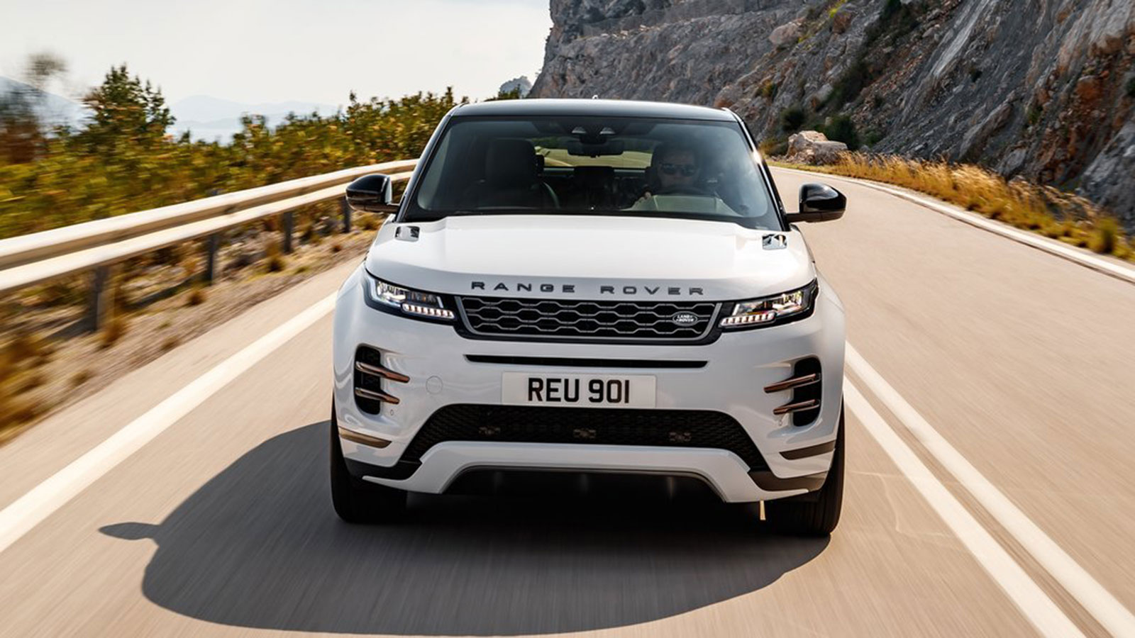 Peugeot 3008 Vs Range Rover Evoque