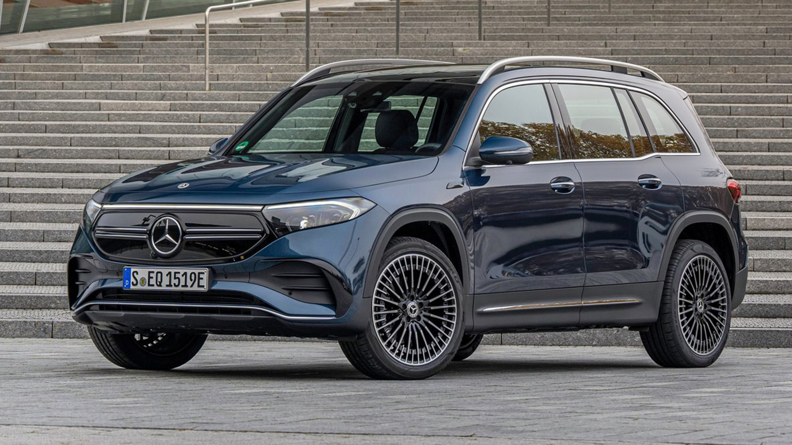 Mercedes EQB: Στην Ελλάδα από 55.580 ευρώ