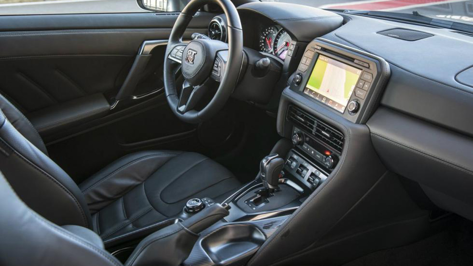 Η Nissan λέει αντίο στο GT-R R35 με ήπια υβριδική έκδοση; 