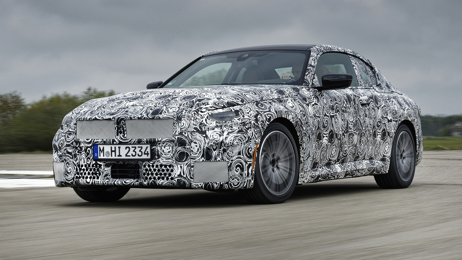 Με 374 ίππους η νέα BMW M240i xDrive Coupé