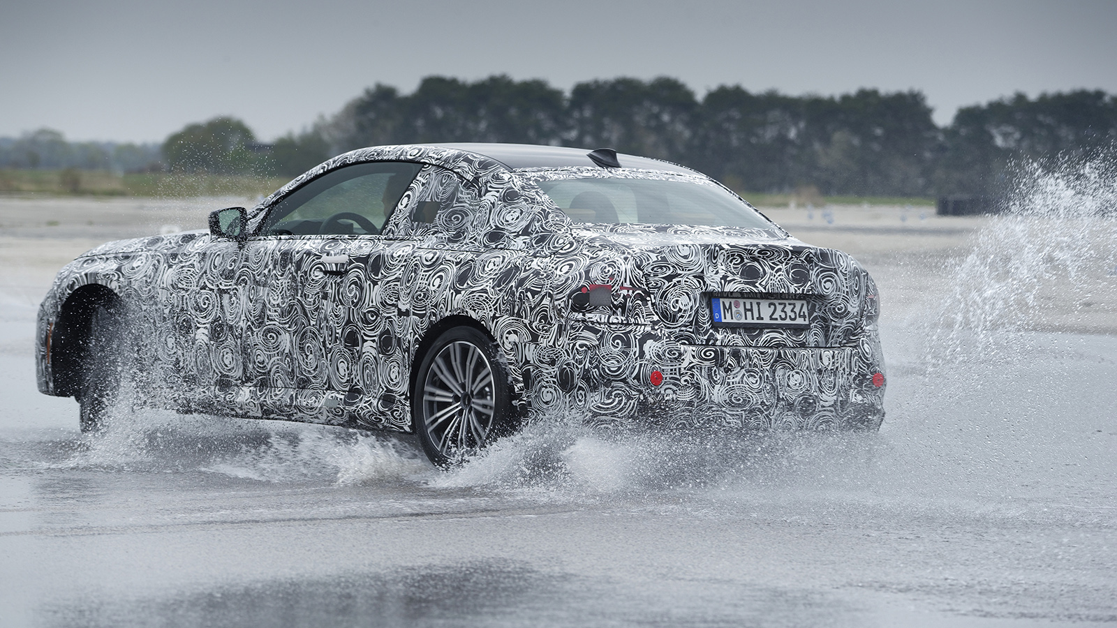 Με 374 ίππους η νέα BMW M240i xDrive Coupé