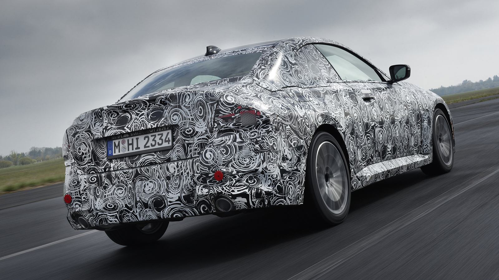 Με 374 ίππους η νέα BMW M240i xDrive Coupé