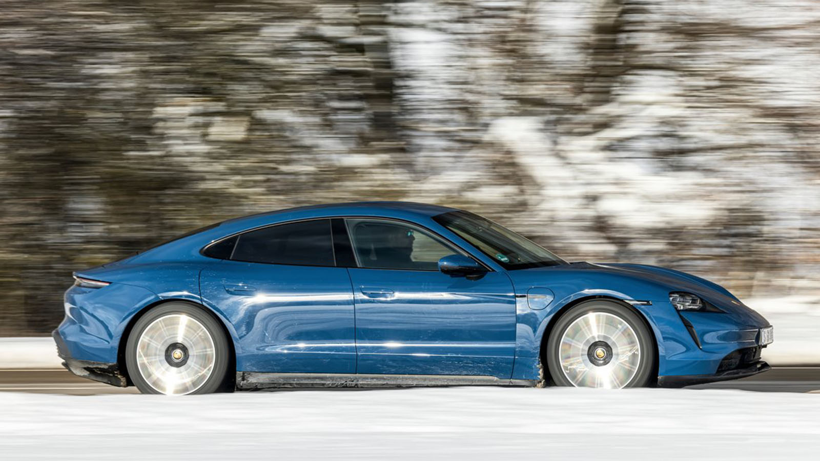 Δεν μεταφέρει την παραγωγή στην Κίνα η Porsche