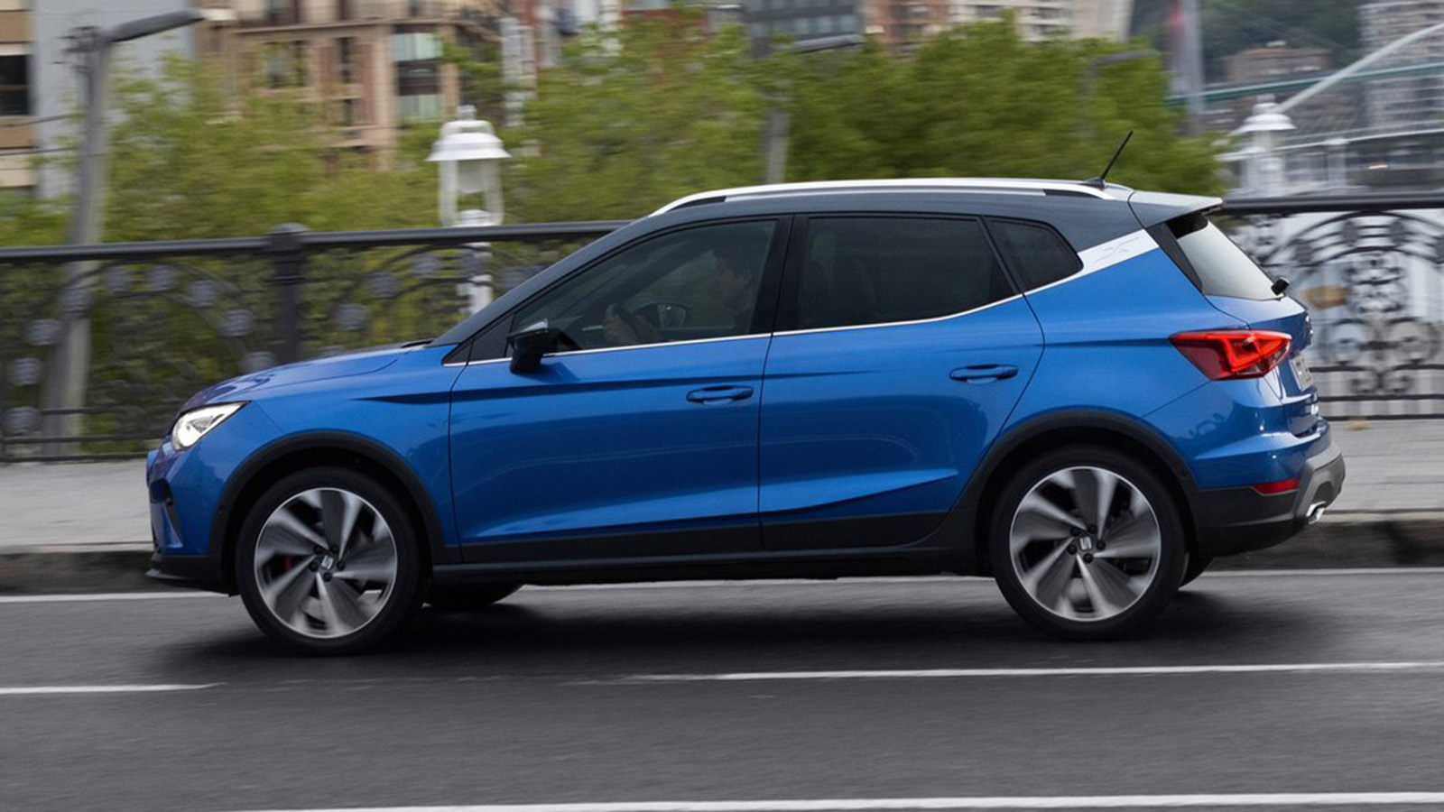 Skoda Kamiq Vs SEAT Arona: Ποιο crossover με φυσικό αέριο να αγοράσω;
