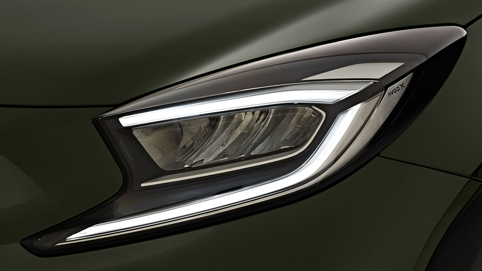 Νέο Toyota Aygo X: Μίνι SUVάκι με στοιχεία από Yaris