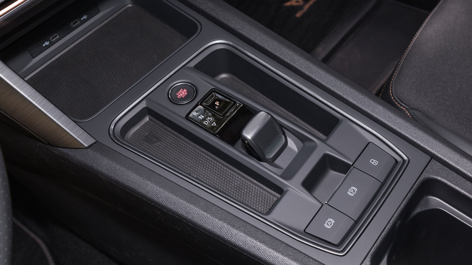 CUPRA Formentor: 0-100 σε 4,8 δλ. | CUPRA Leon: Καίει 6,5 λτ./100χλμ.