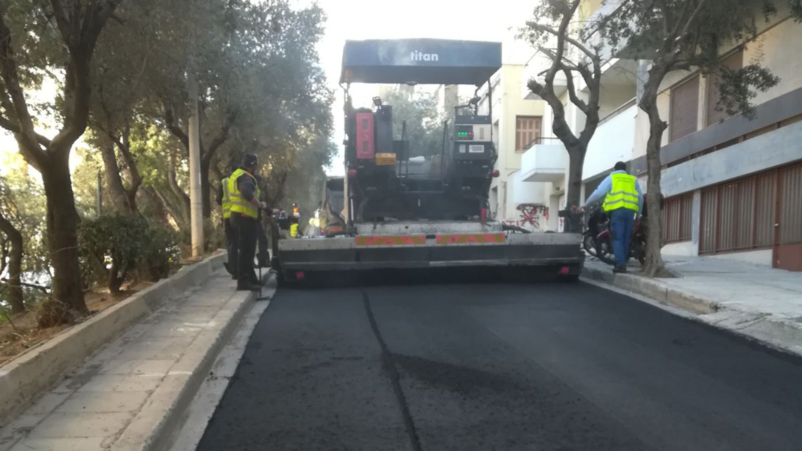 Ασφαλτοστρώνεται όλο το κέντρο της Αθήνας
