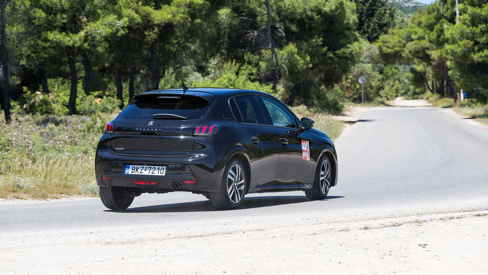 VW Polo TGI Vs Peugeot 208 diesel: Μάχη μικρών και οικονομικών  