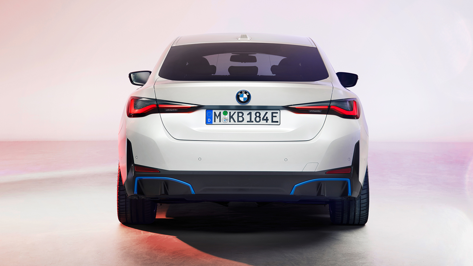 Nέα BMW i4