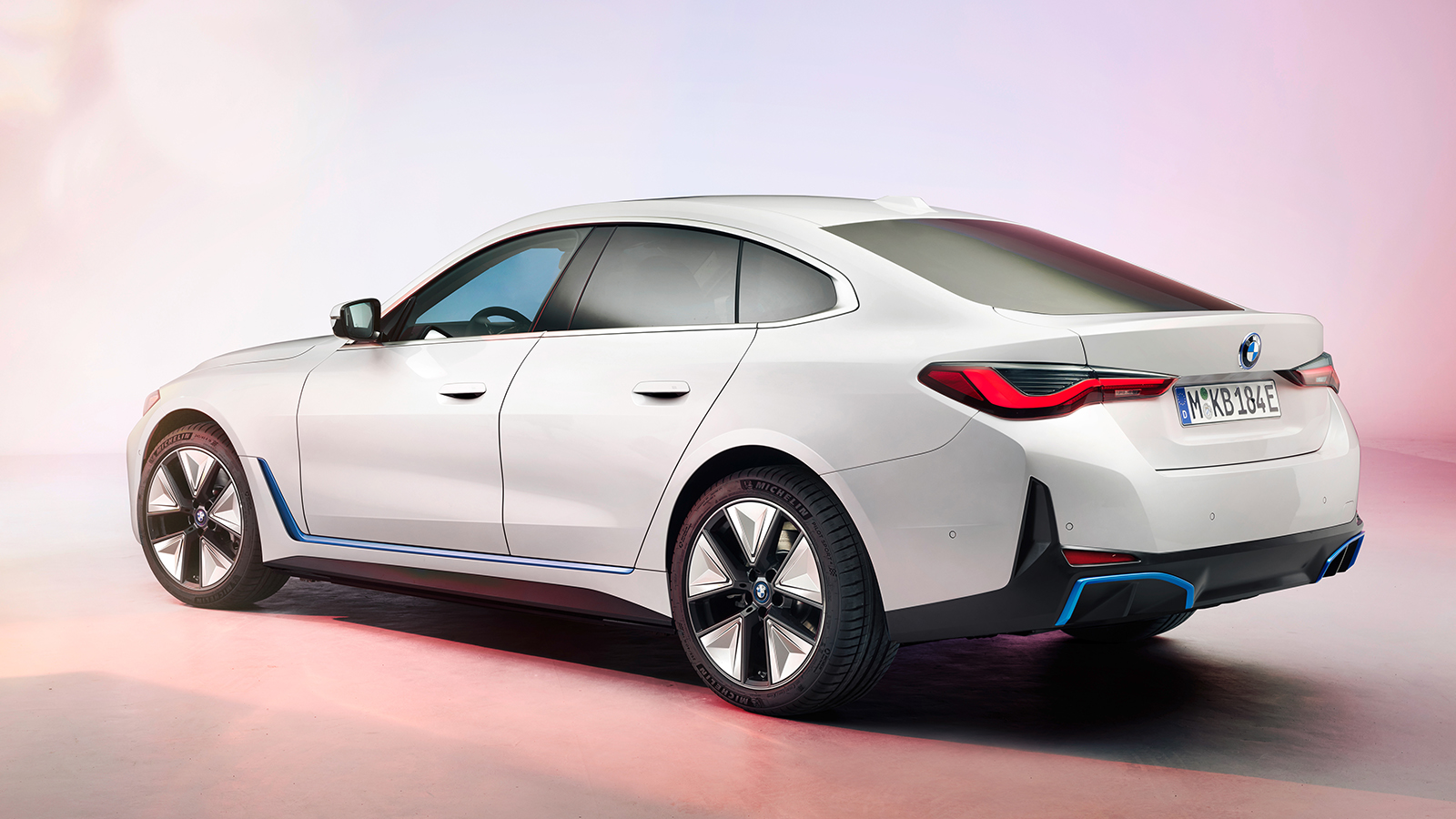 Nέα BMW i4