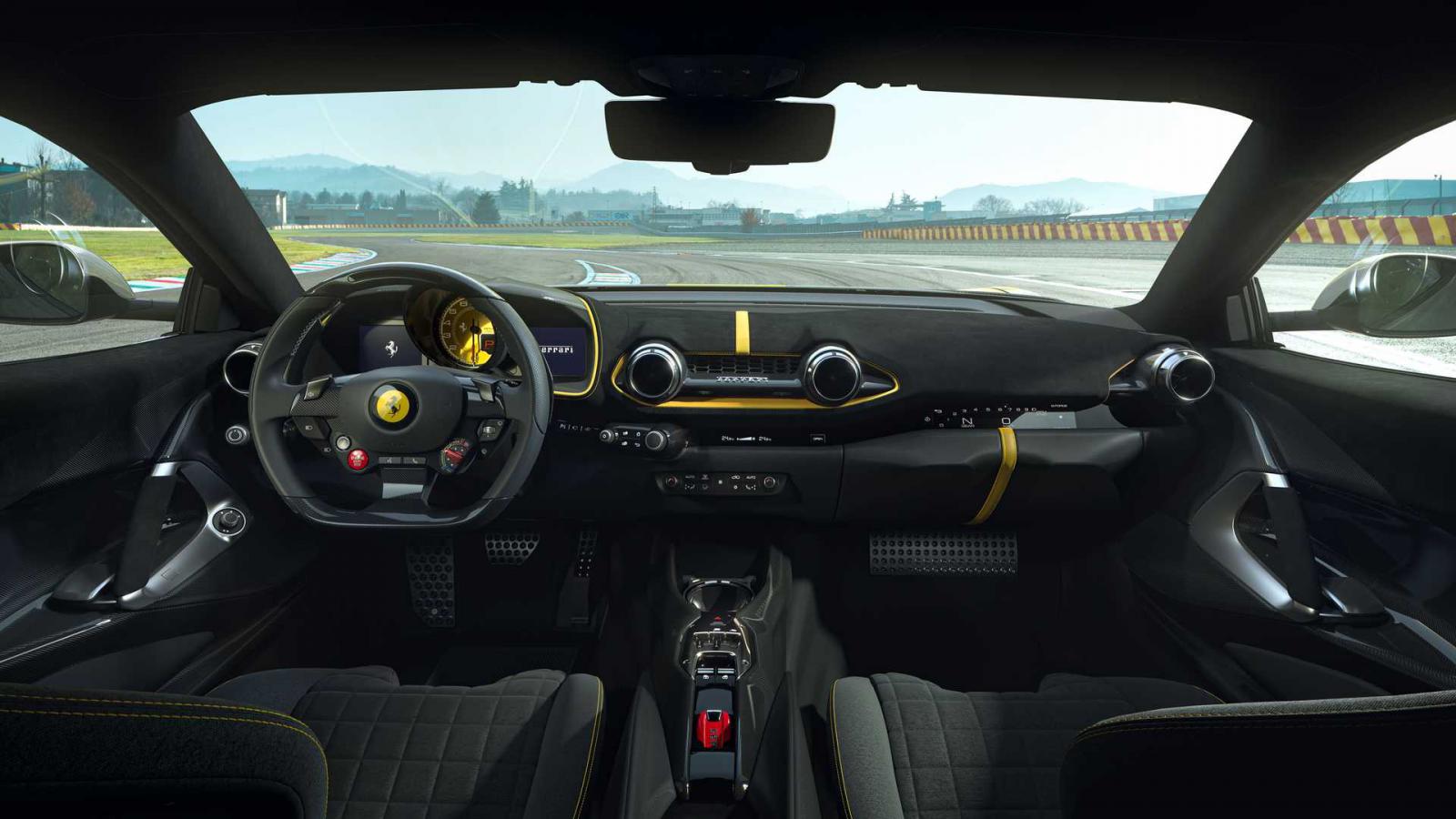 Nέα Ferrari 812 Competizione με 830 άλογα 