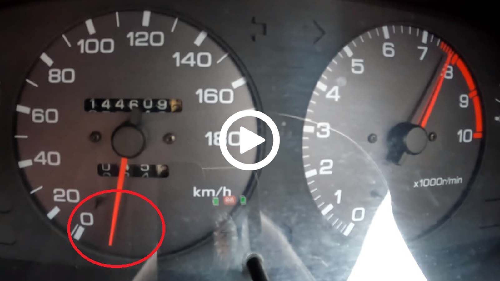 Πολυβόλο Nissan GT-R R32 τερματίζει το κοντέρ