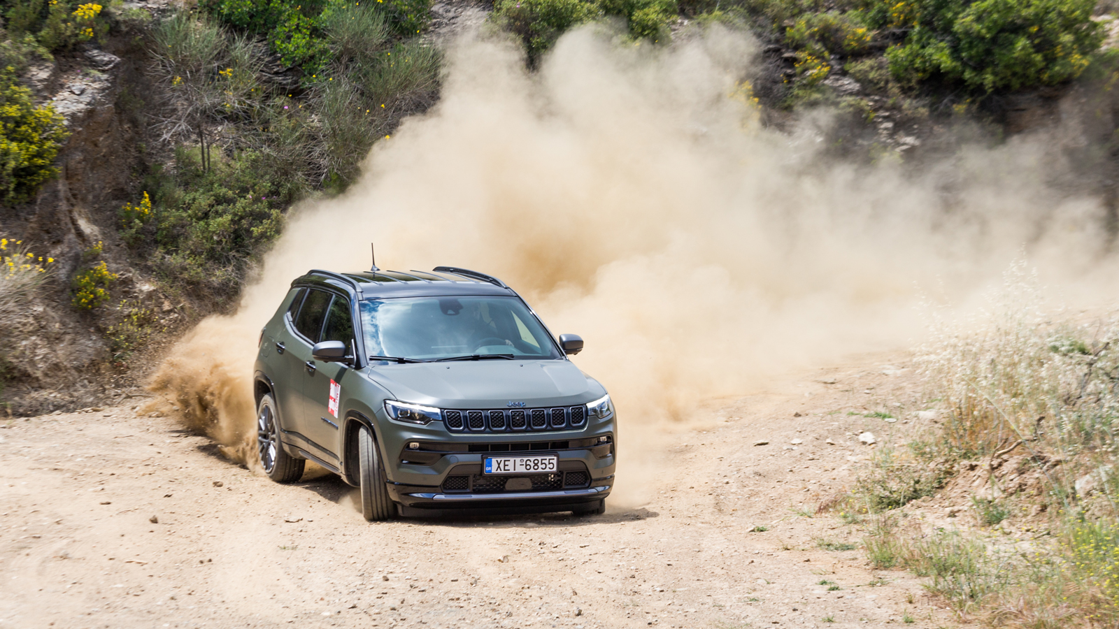 Δοκιμή: Jeep Compass 4xe | Με 240 άλογα & κατανάλωση 6λτ.!