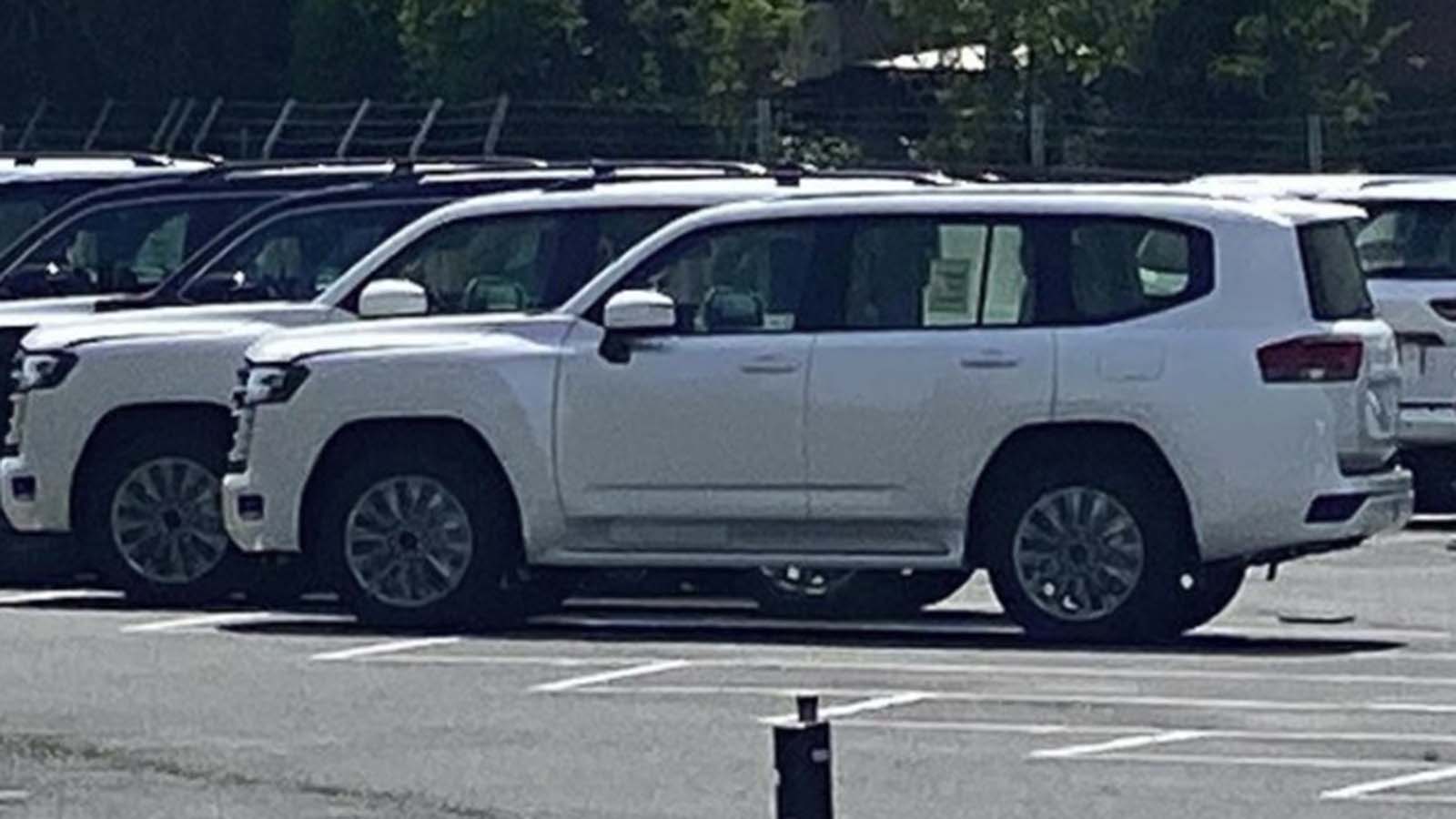 Αποκαλύπτεται το νέο Toyota Land Cruiser 