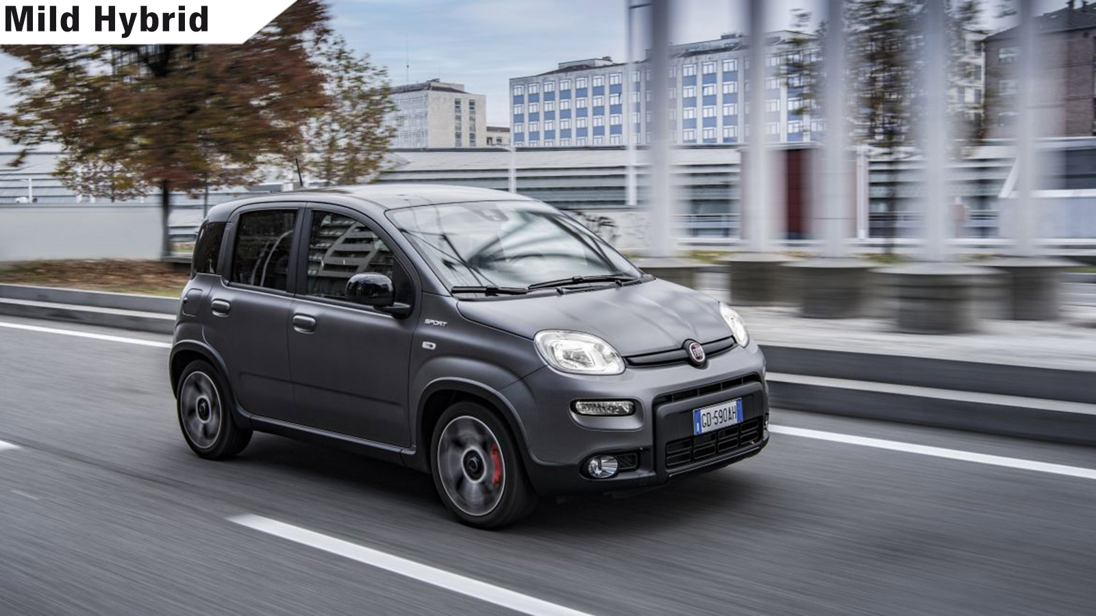Αγέρωχο συνεχίζει την πορεία του το Fiat Panda μετά την τελευταία ανανέωση του, που εκτός από στυλιστικές λεπτομέρειες & τεχνολογικό εξοπλισμό στην κα