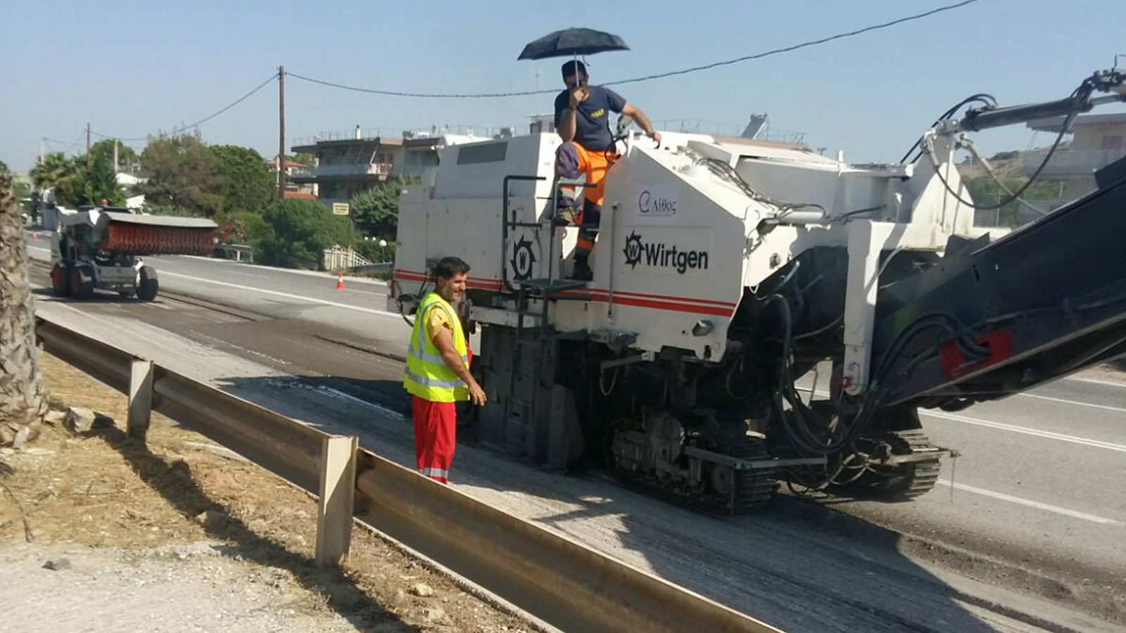 Ξεκίνησαν εργασίες βελτίωσης στην Λεωφόρο Bάρκιζας-Σουνίου