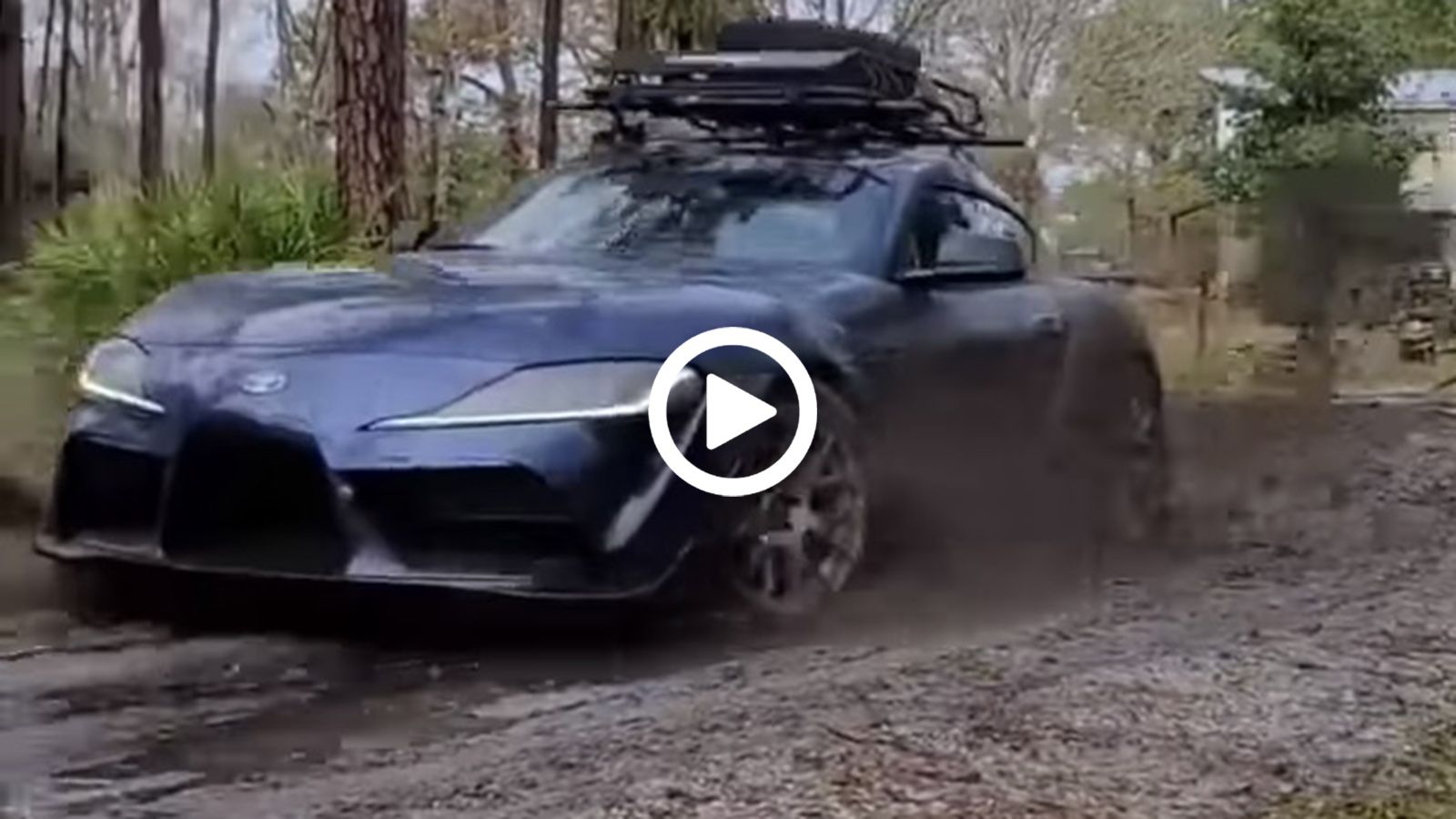 Έβαλε Toyota Supra στις λάσπες και της ήπιε το αίμα!