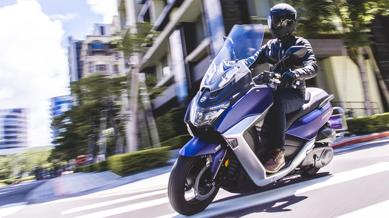 Νέο SYM MAXSYM 400: Traction Control και Euro 5