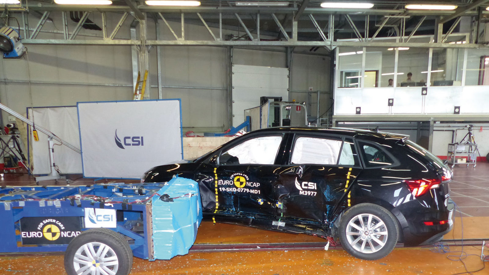 5. Skoda Kamiq: 41,9 πόντοι και 85%
Μοναδική ένσταση για το Skoda Kamiq η επιβάρυνση του αυχένα στην κούκλα των 10 ετών κατά την μετωπική σύγκρουση.