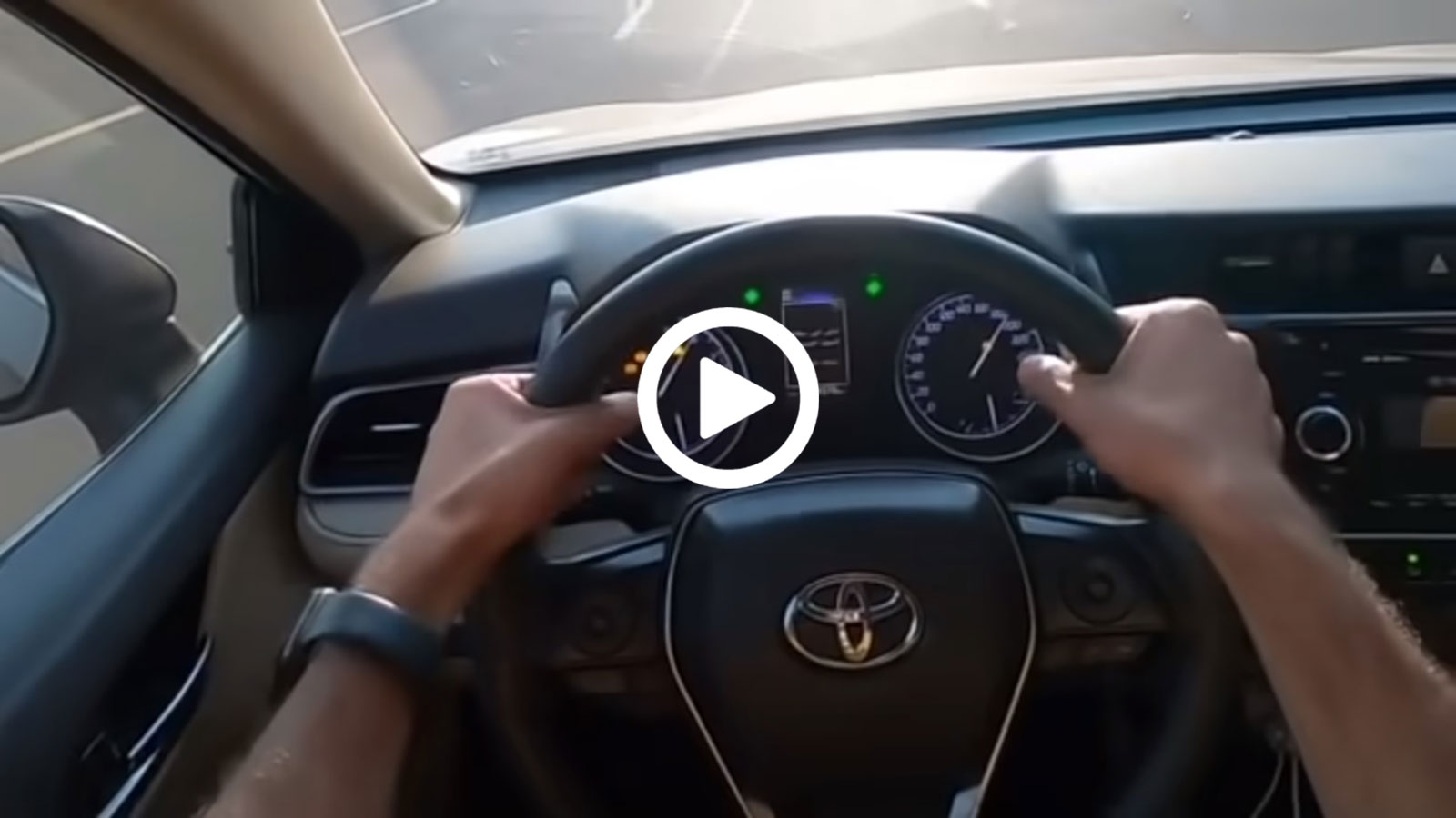 Μουρλός με Toyota driftάρει με 200 χλμ./ώρα