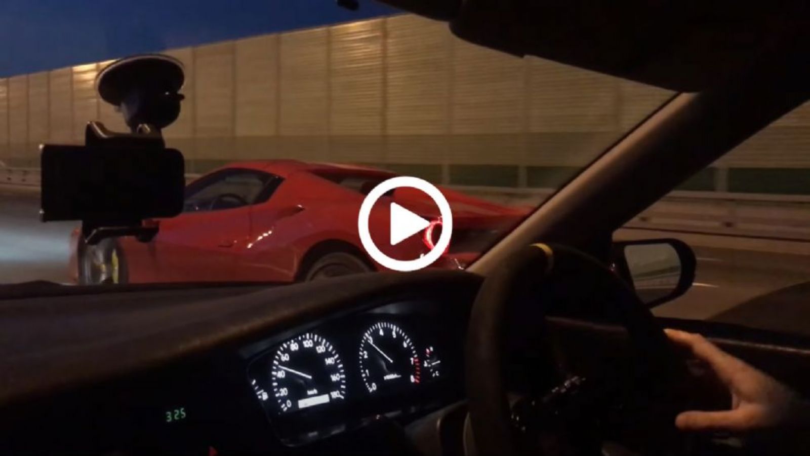 Toyota «ξυλιάζει» Ferrari 488 Spider