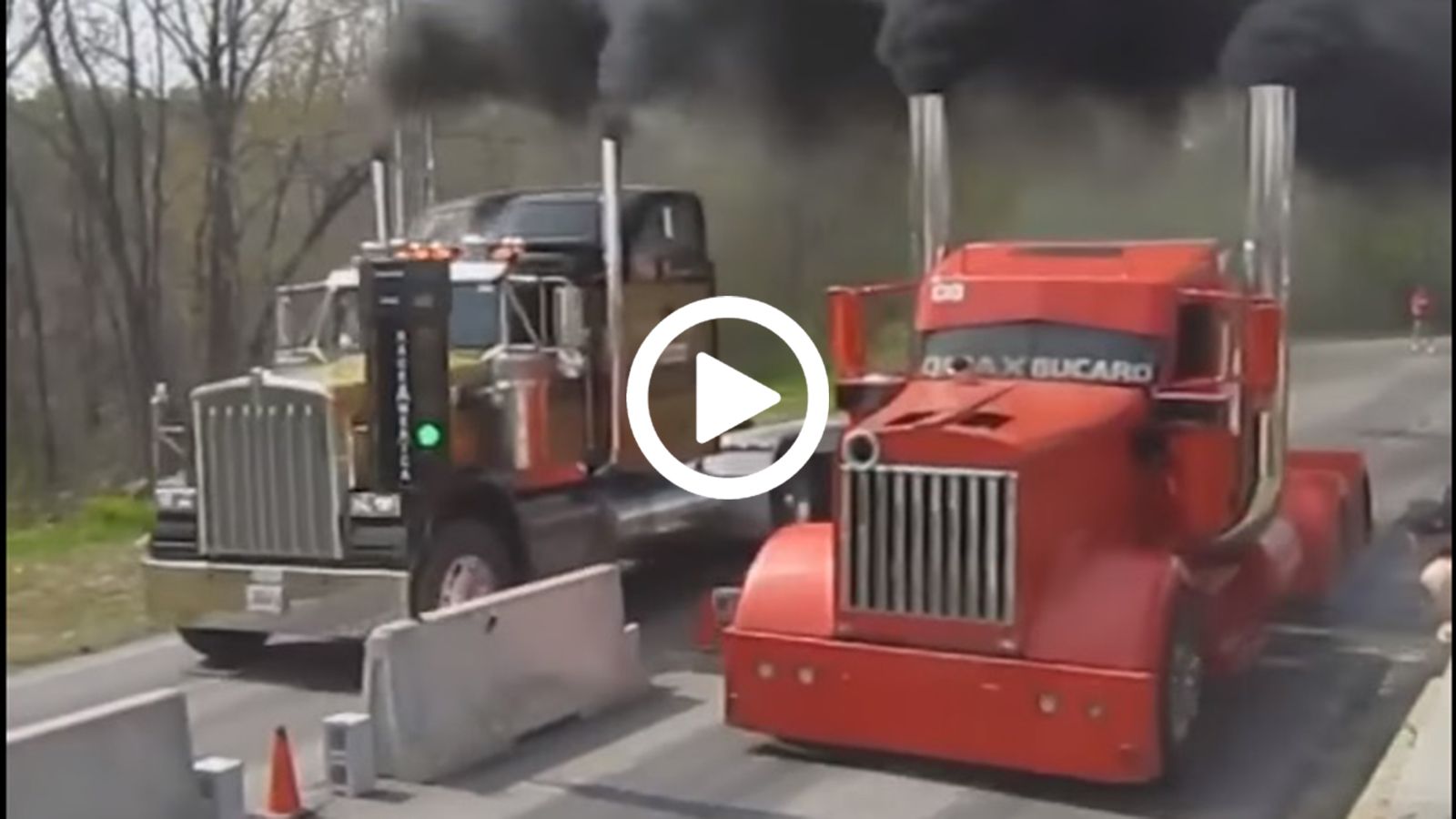 Τράκτορες με τέρμα τo γκάζι σε αγώνες dragster!