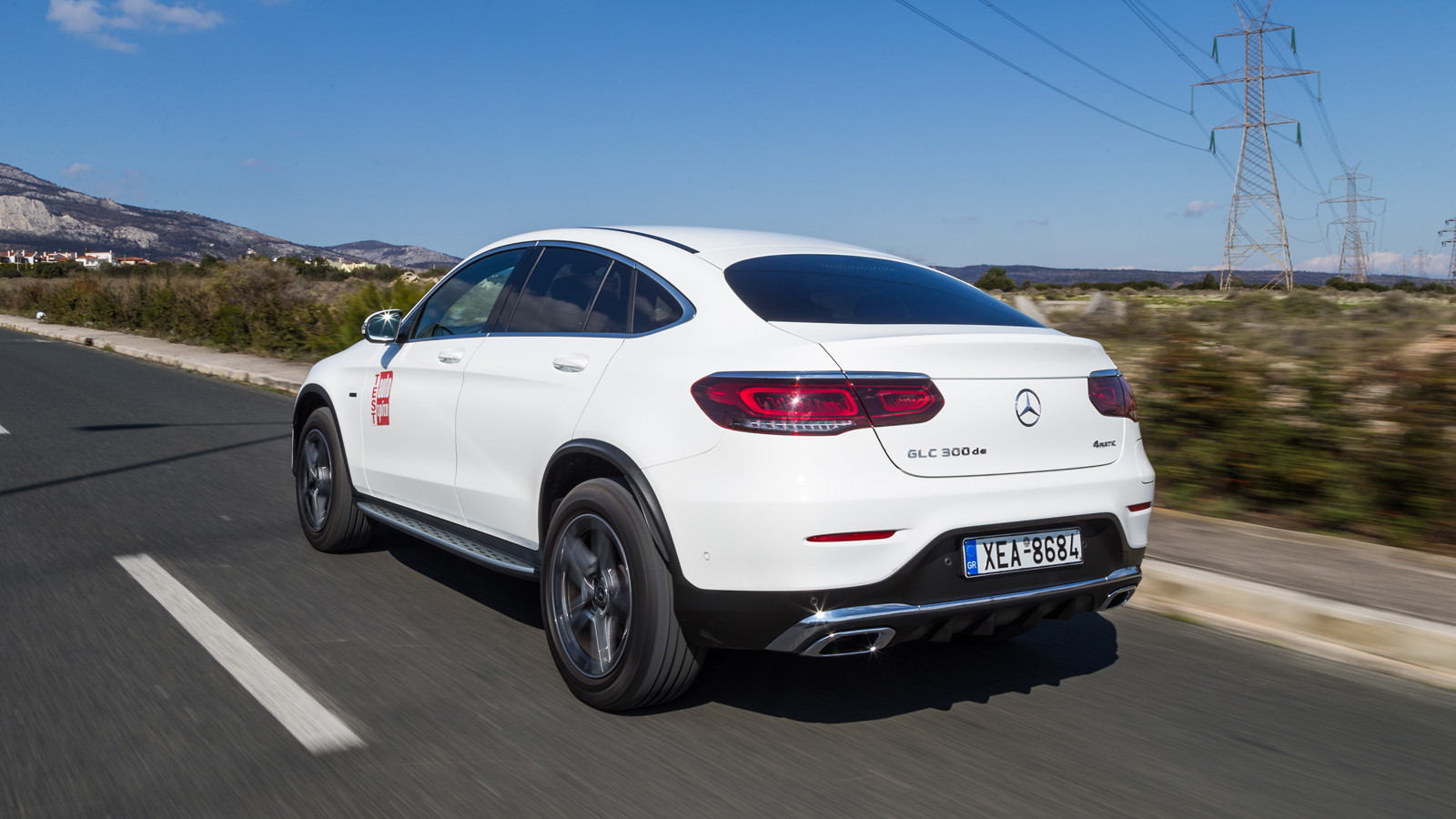 Η GLC 300 de σε μια συνδυαστική διαδρομή έχει κατανάλωση 5,8 λτ./100 χλμ., ενώ στο ταξίδι, με ταχύτητα 100 χλμ./ώρα υπολογίστε γύρω στα 6,5 λτ./100 χλ