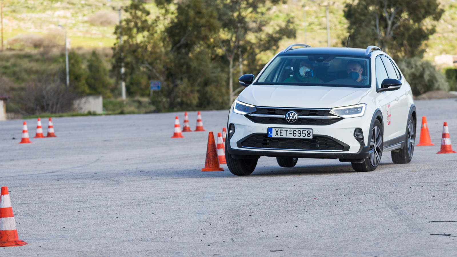 Το νέο VW Taigo συνδύασε την αποτελεσματικότητα και τις ασφαλείς αντιδράσεις σε μια οριακή κατάσταση. Έχει πλέον το ρεκόρ της κατηγορίας (78 χλμ./ώρα)