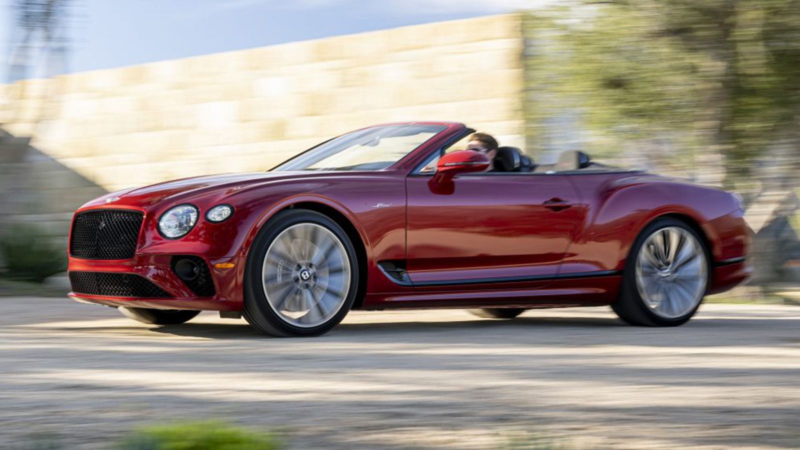 Bentley: Αύξηση κερδών 1.845% το 2021