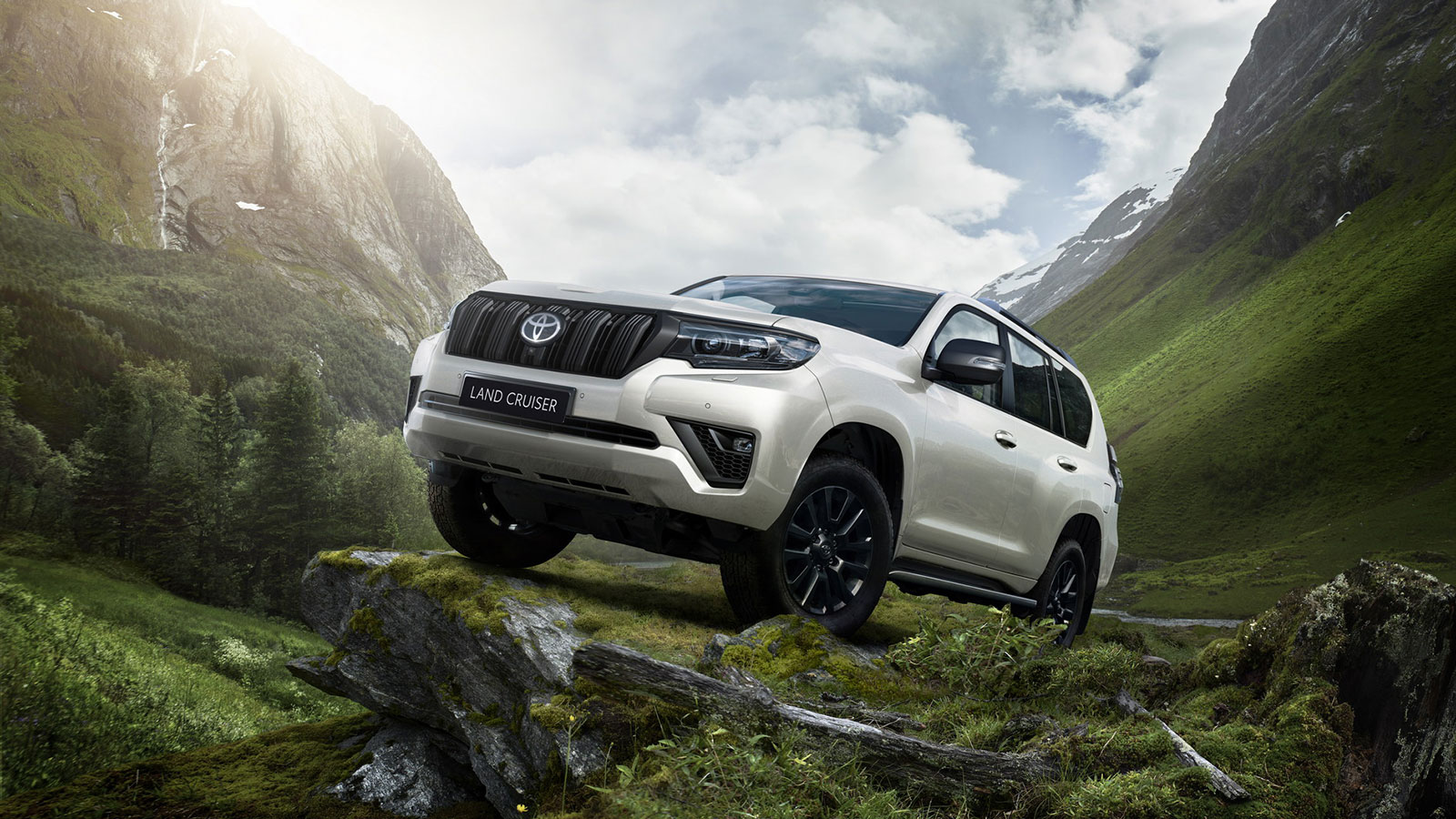 Νέα έκδοση Matt Black του Toyota Land Cruiser για την Ευρώπη