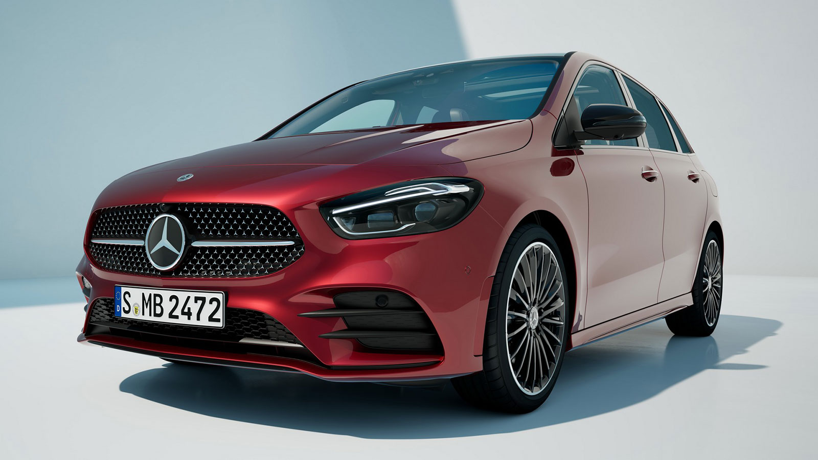 Πρεμιέρα για την ανανεωμένη Mercedes B-Class