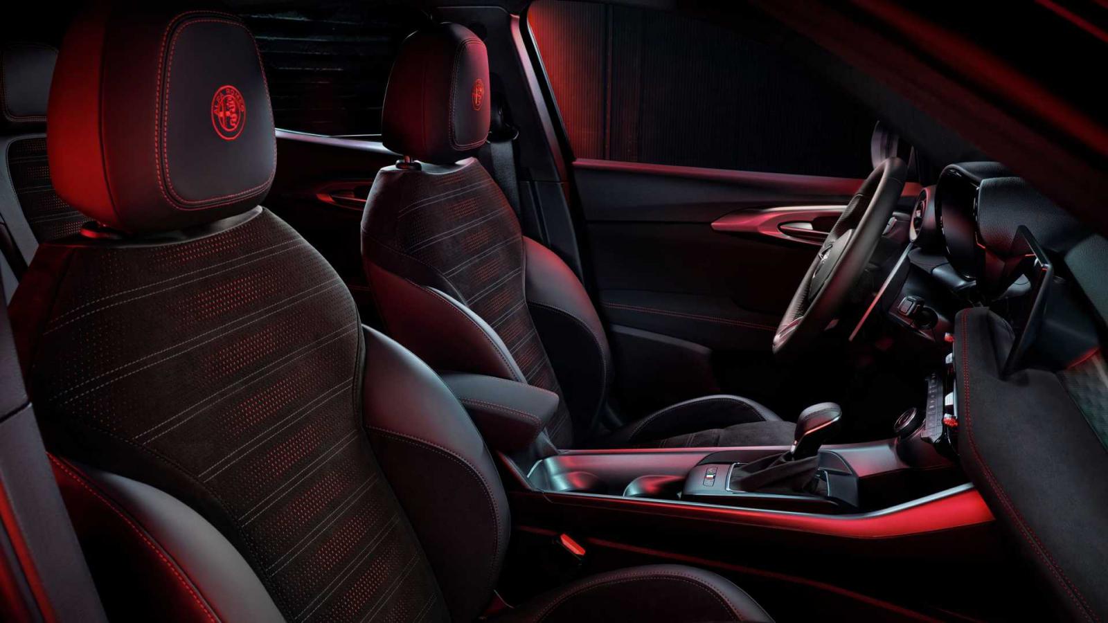 Νέα Alfa Romeo Tonale: Φινετσάτη και hi-tech με έως 275 άλογα