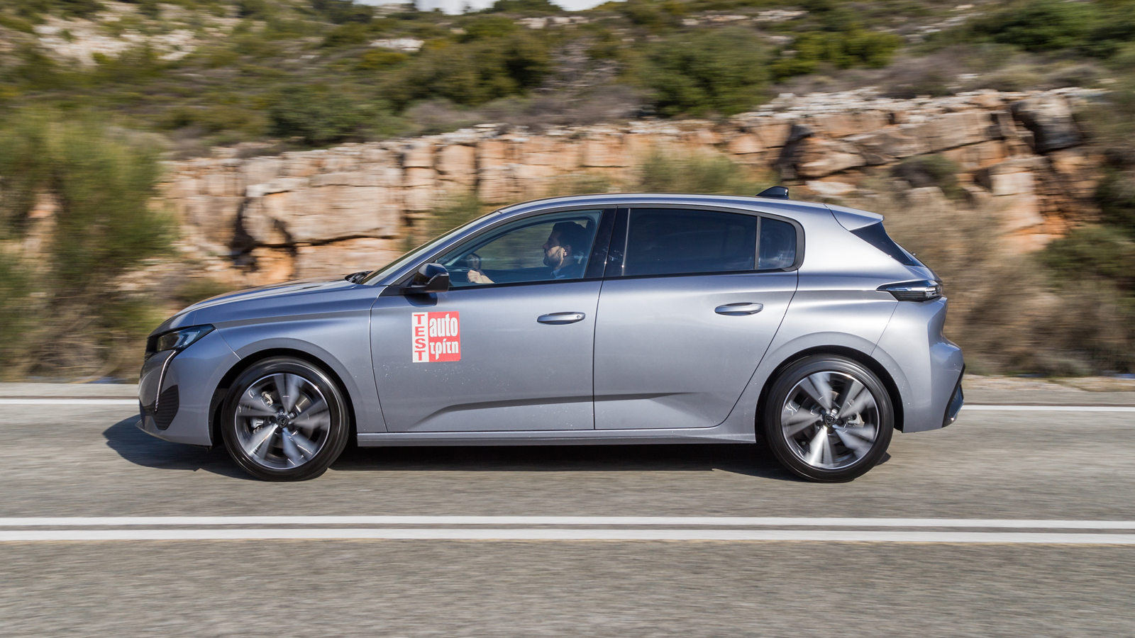Peugeot 2008 Vs Peugeot 308 | SUV ή hatcback στα ίδια λεφτά;