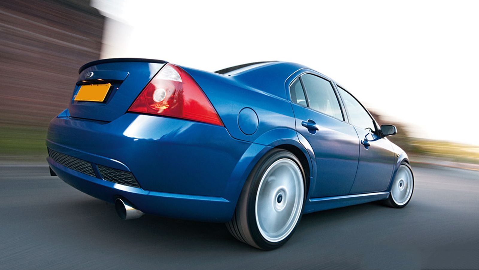 Ford Mondeo: Το αντι-Sierra που ήταν πραγματικός «αστακός» σε ασφάλεια