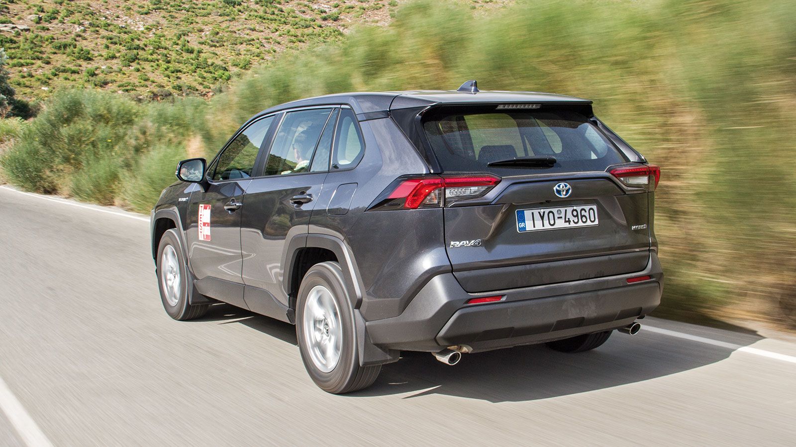 Toyota RAV4 Vs Hyundai Tucson: 4κίνητα υβριδικά SUV σε κόντρα 
