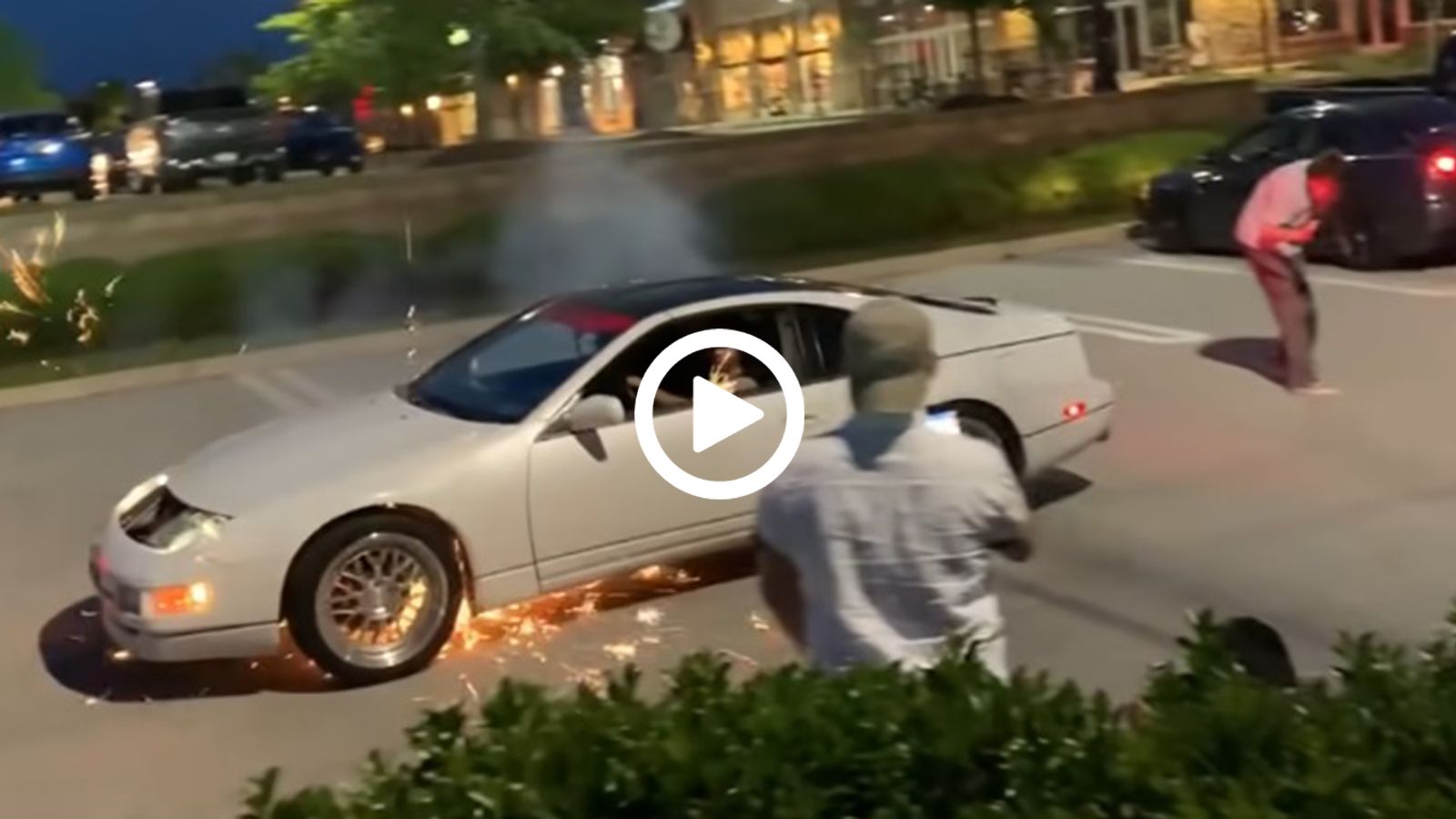 Κάγκουρας «βίασε» 300ZX σε προσπάθεια για burnout!