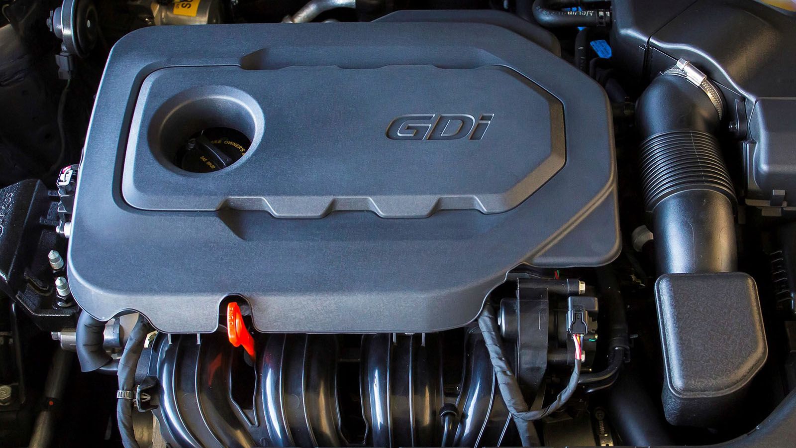 Κρατά «ζωντανούς» τους κινητήρες βενζίνης/diesel η Hyundai 