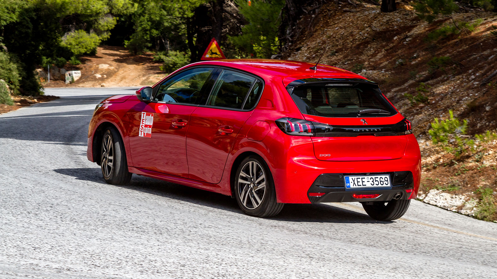 Μικρό αλλά ποιο; Peugeot 208 ή VW Polo;