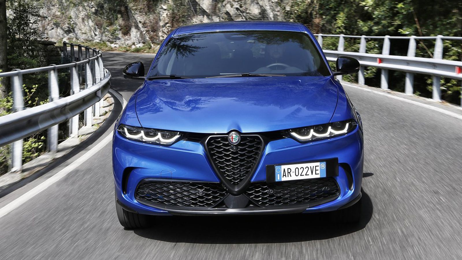 Alfa Romeo: «Σημείο αναφοράς η ποιότητα της Lexus»