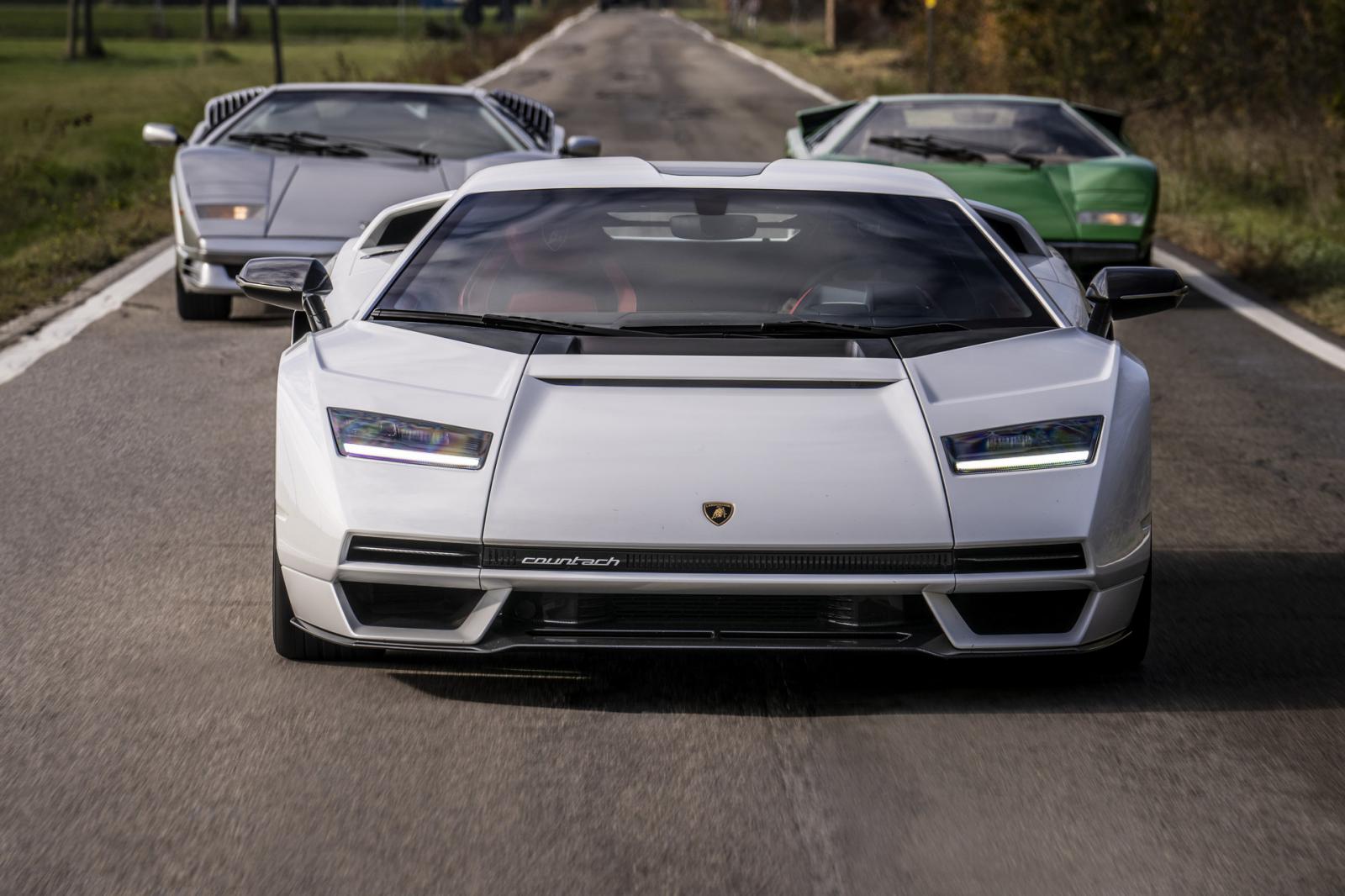 Με εκλεκτή παρέα η πρώτη εξόρμηση της νέας Lamborghini Countach