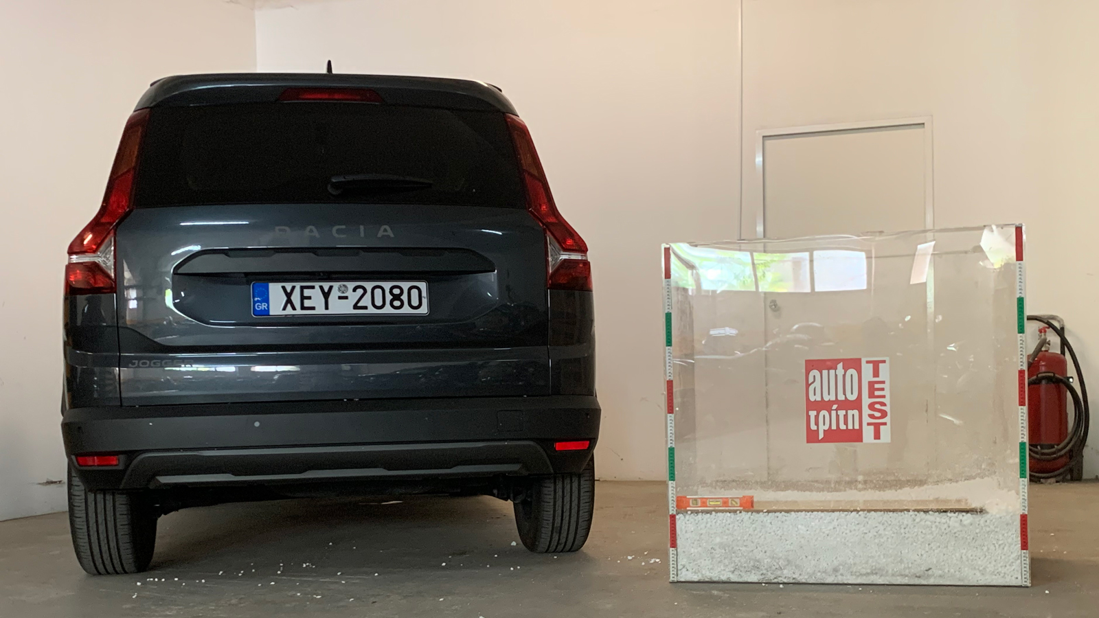 +70 λτ. από την επίσημη τιμή της Dacia (565 λτ.) είναι η πραγματική χωρητικότητα του πορτ-μπαγκάζ στο 7θέσια Jogger. To ρουμάνικό οικογενειακό μοντέλο