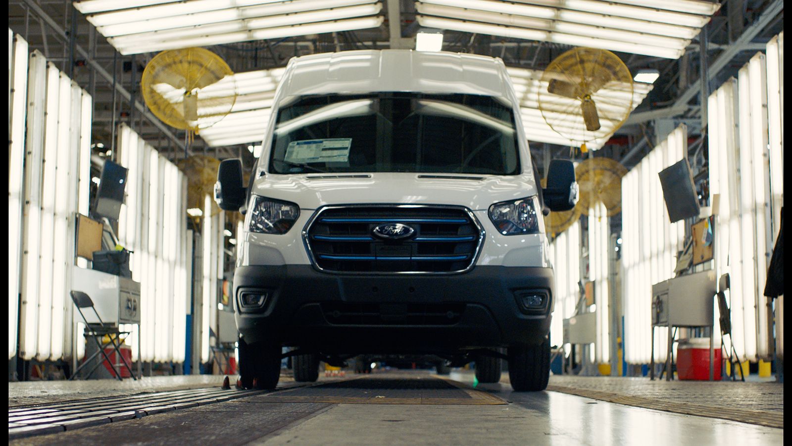 Ντεμπούτο για το Ford E-Transit (+vid)