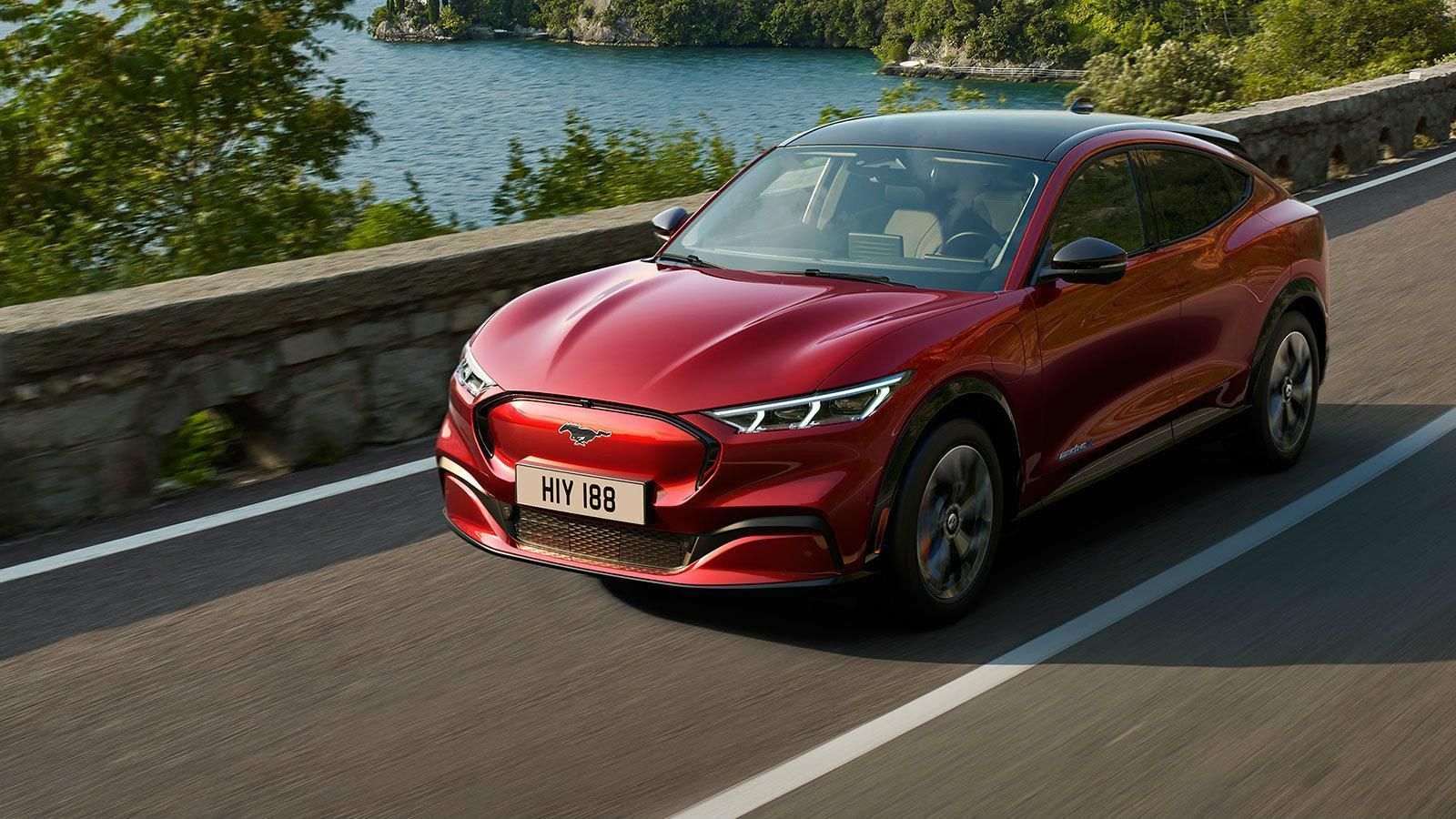 Η Mustang Mach-E είναι το νέο αμιγώς ηλεκτρικό SUV της Ford. Σχεδιαστικά μπορεί να συνδέεται άμεσα με το θρυλικό σπορ αυτοκίνητο της αμερικάνικης φίρμ