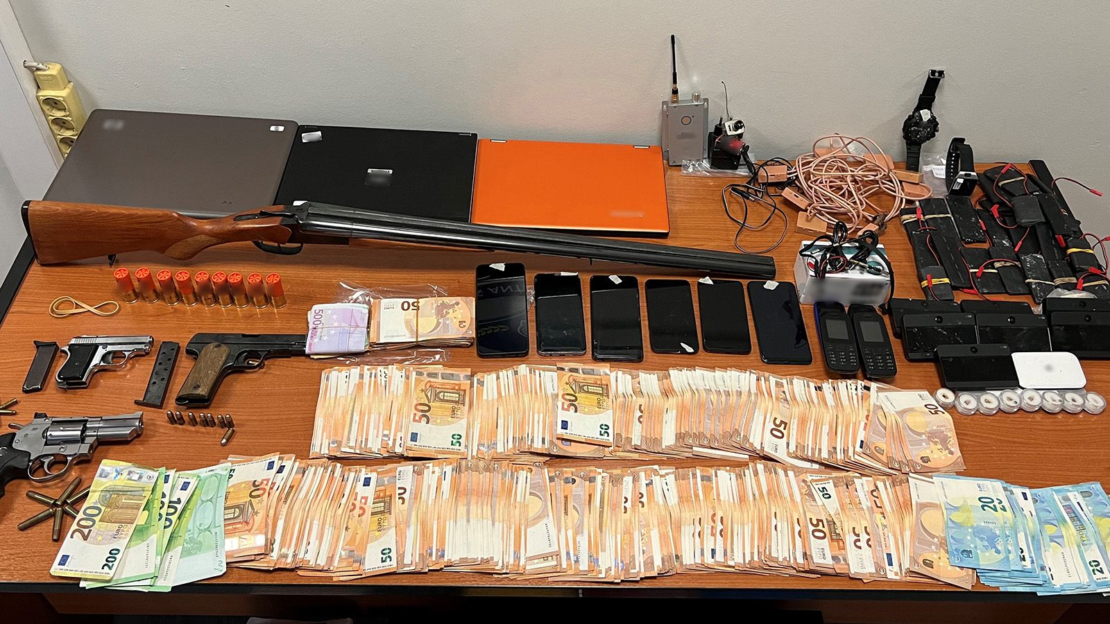 Συμμορία «έστηνε» εξετάσεις οδήγησης - Στα 680.000€ τα «κέρδη»