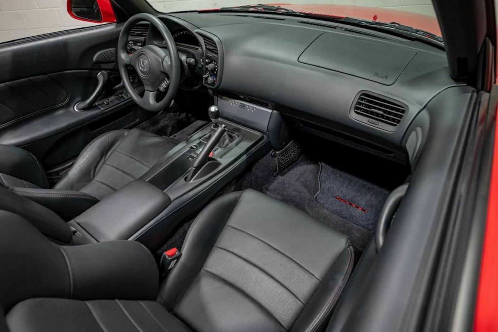 «Αθικτο» Honda S2000 πωλείται για 135.000 ευρώ