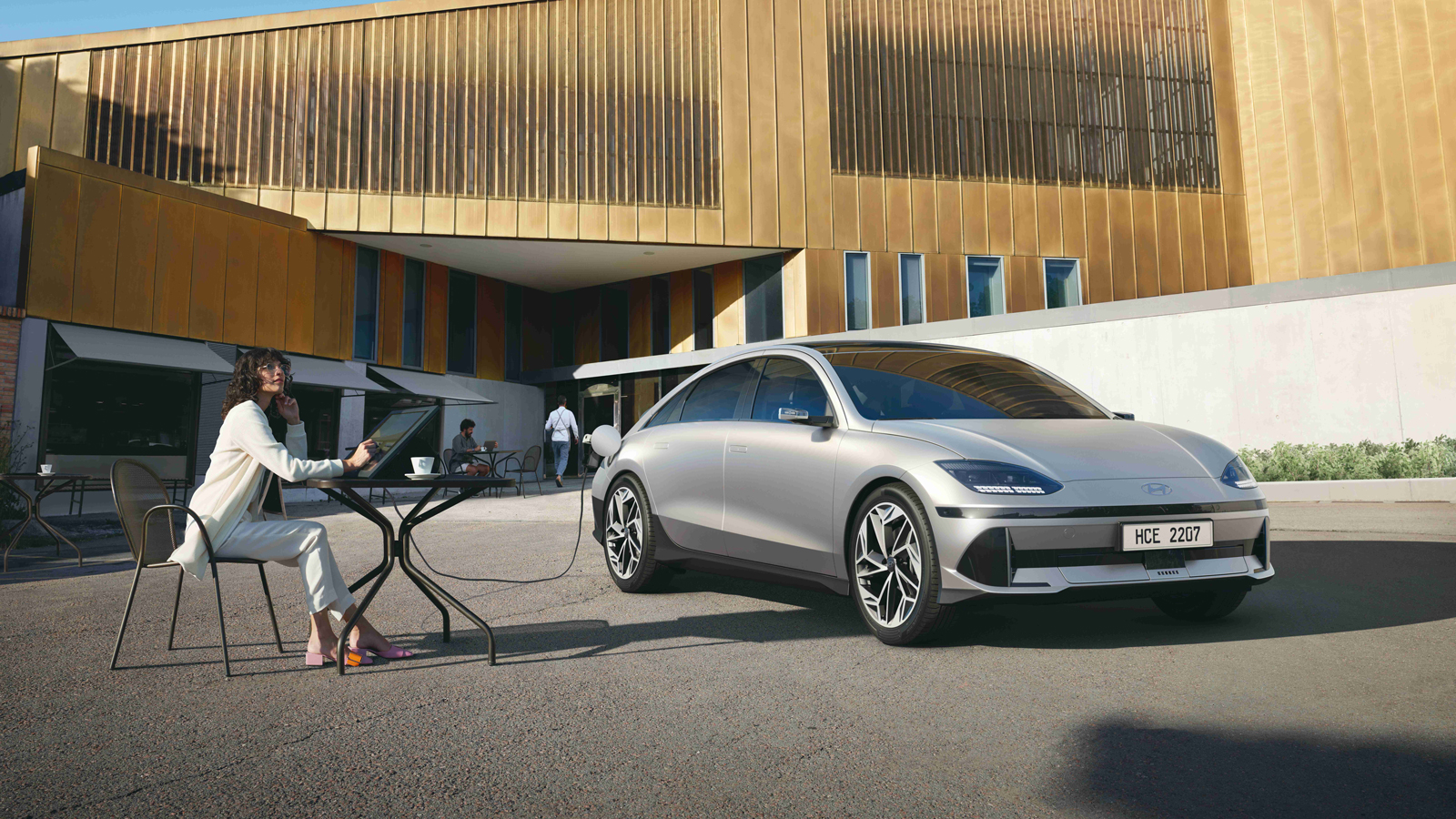 Σύγκριση: Hyundai Ioniq 6 Vs Tesla Model 3